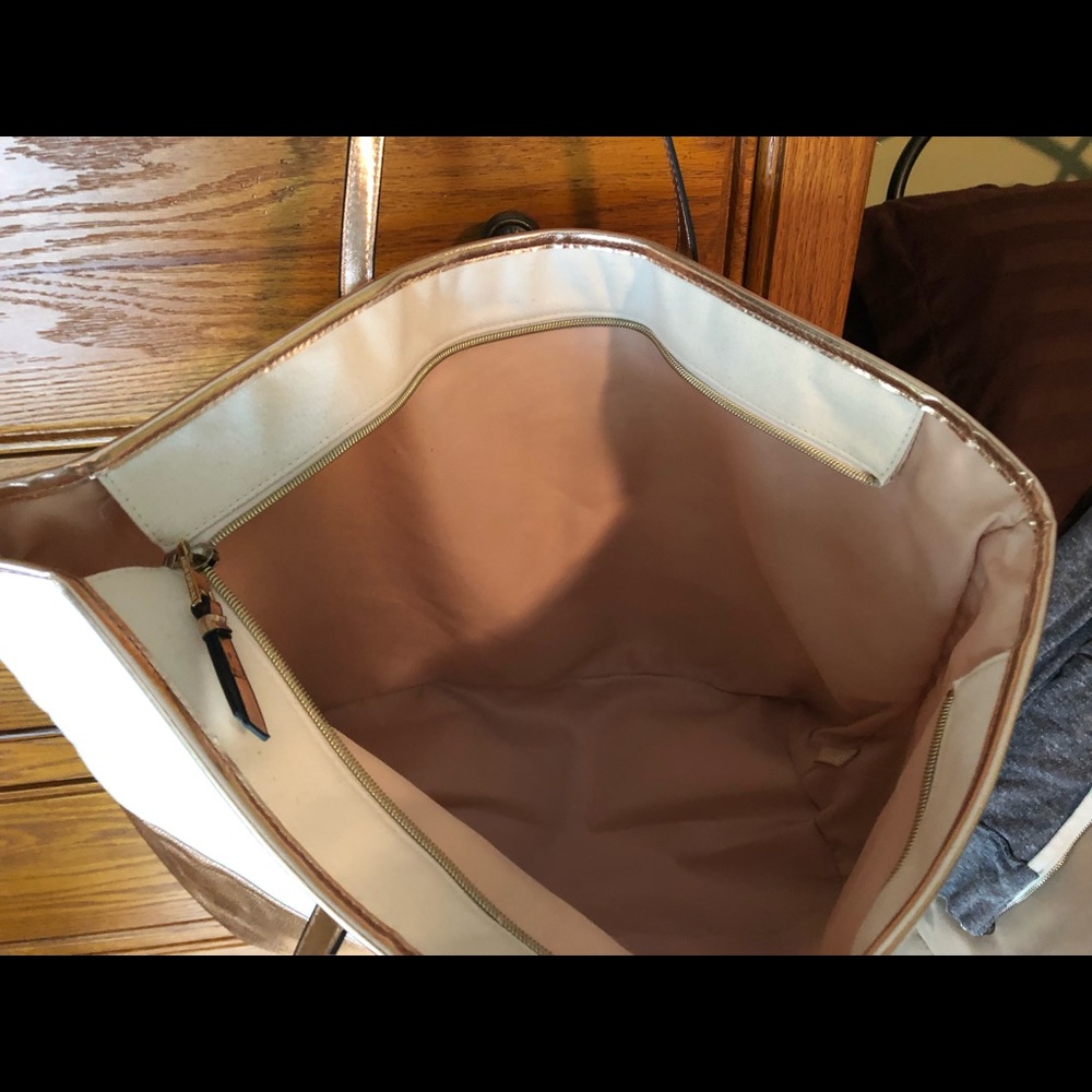 Bag - Picture 2 of 2
